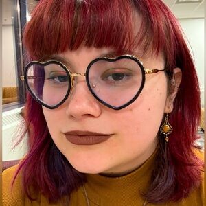 Meet your Posher, Faith